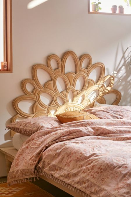 Beds Headboards: Transform Your Bedroom with These Stylish Pieces