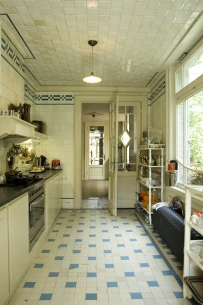 Blue Vintage Kitchen AI: A Nostalgic and Modern Combination