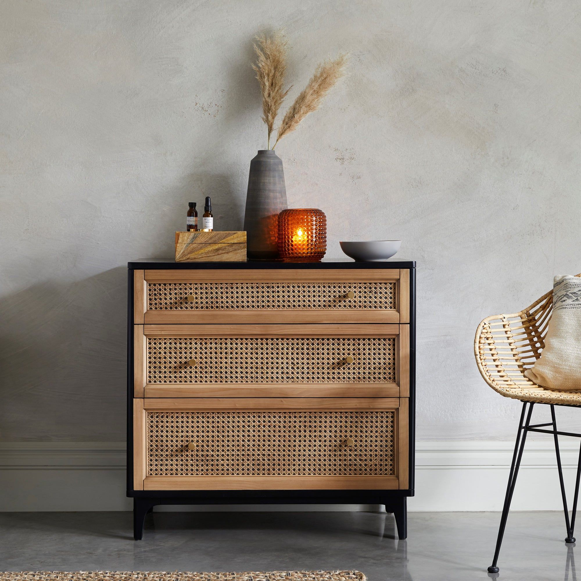 Chest With Drawers: A Functional Storage Solution for Your Home