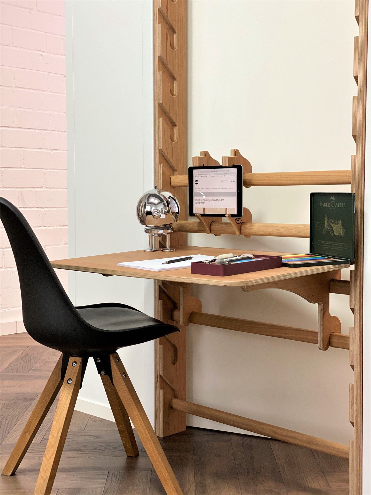 Computer Furniture For Office Work - A Guide to Setting Up Your Office Space