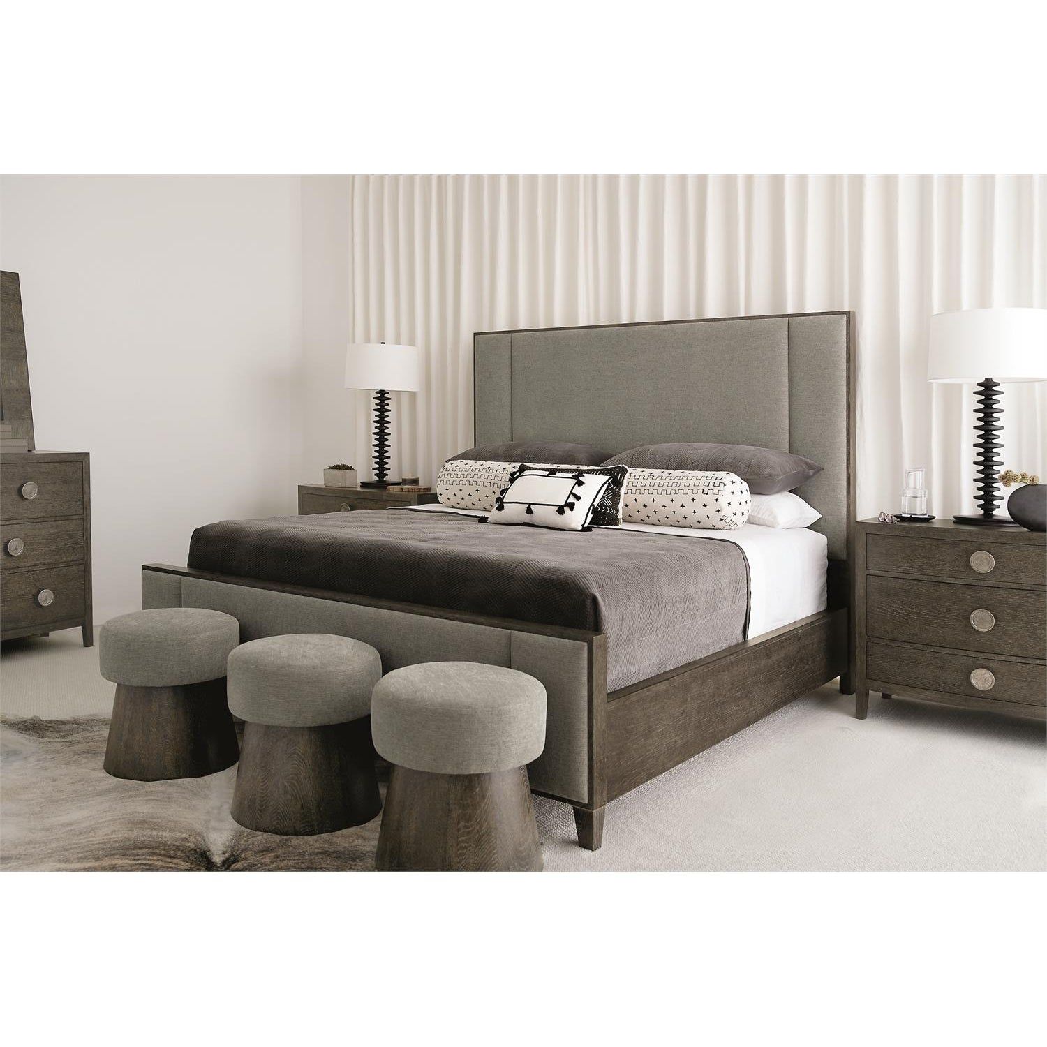 Contemporary California King Bed for Modern Bedroom Décor