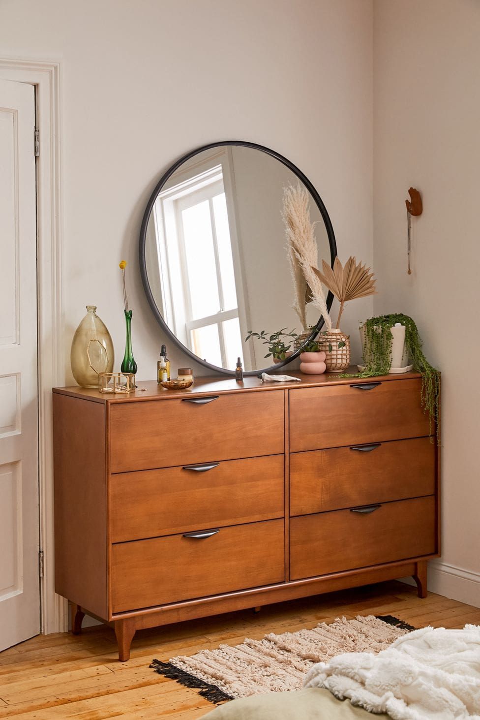 Drawer Dresser Organizational Tips