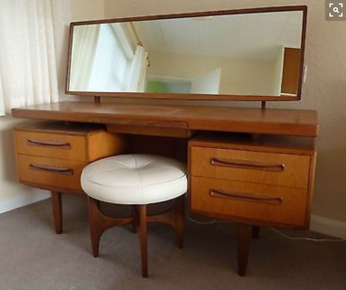 Dresser With Mirror for a Stylish Bedroom