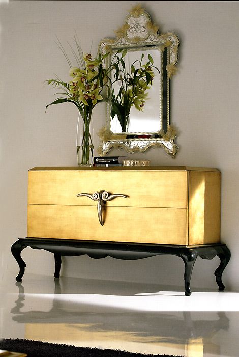 Furniture Chest - A Classic Storage Solution