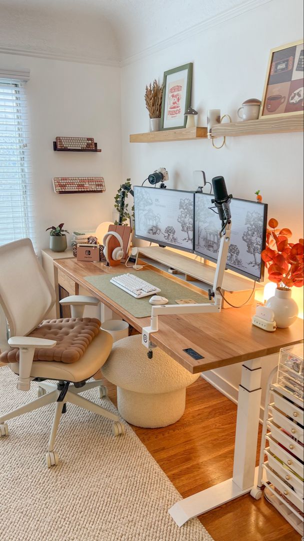 Home Office Desk the Key to Productivity in Remote Work