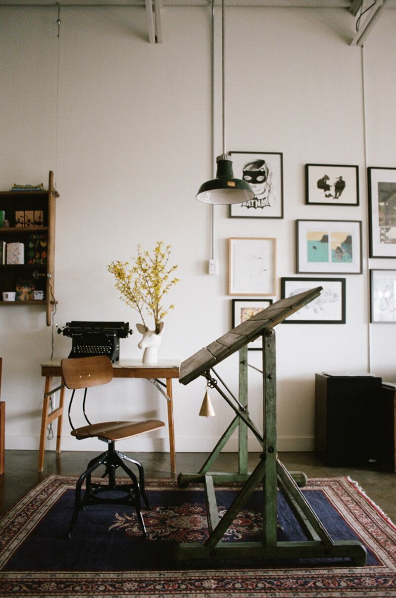 Home Office Table - The Perfect Workspace Solution