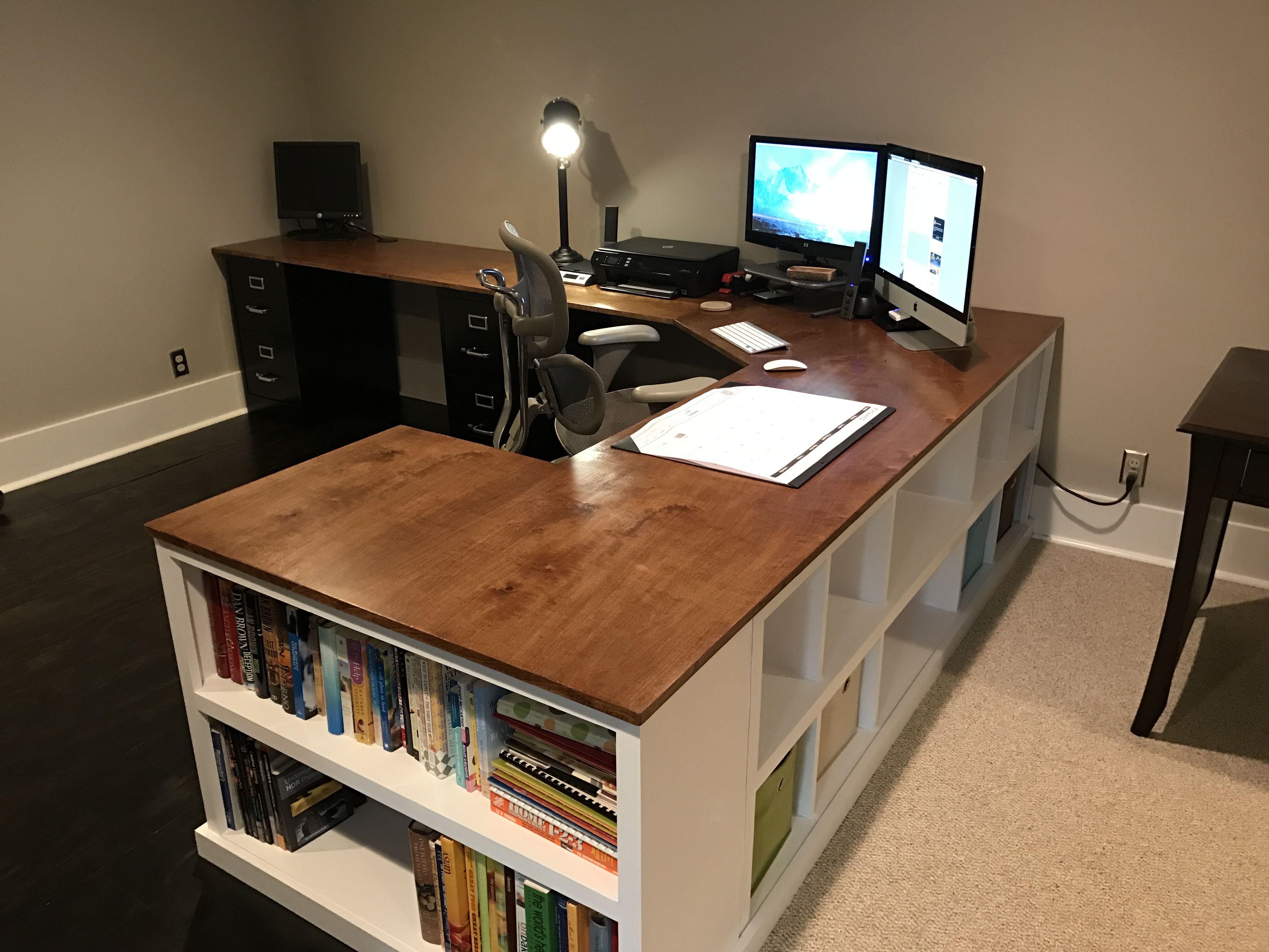 Large Office Desk - Maximizing Space and Productivity