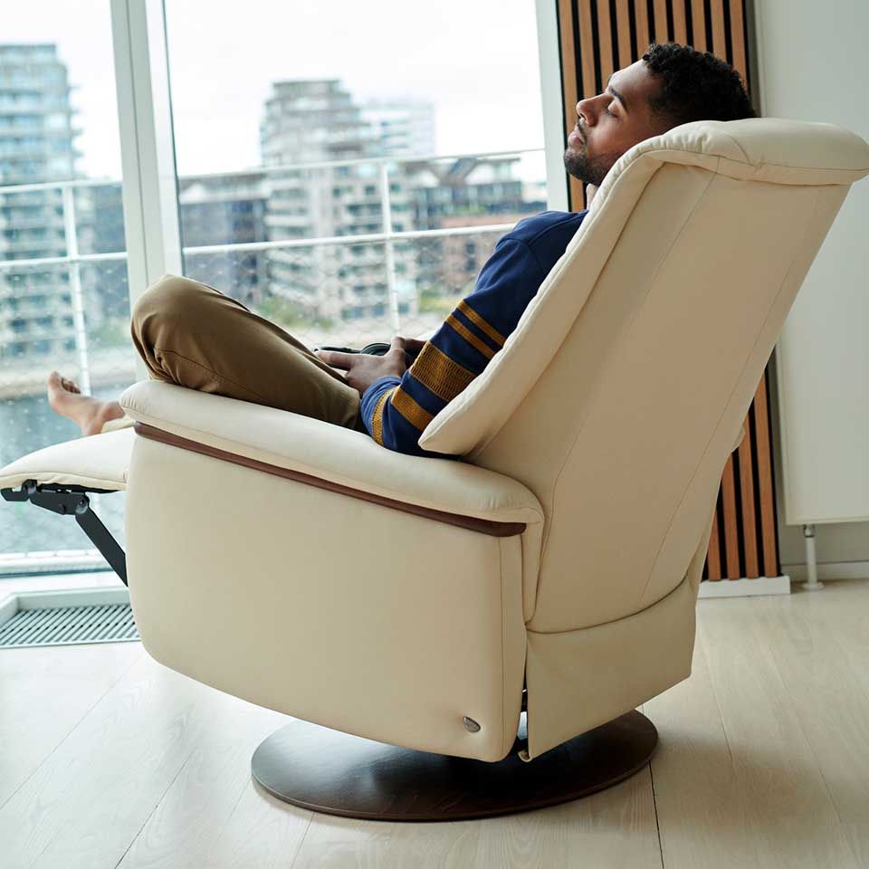 Leather Rocker Recliner - The Ultimate in Comfort