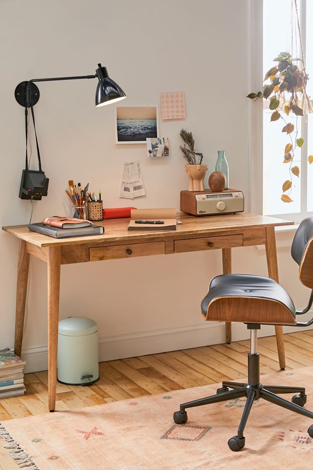 Modern Desk Revolutionizing the Way We Work