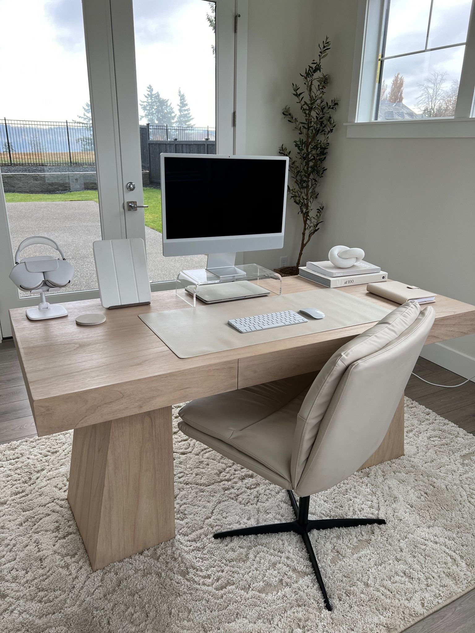 Modern Office Table Desk - The Perfect Workspace Upgrade