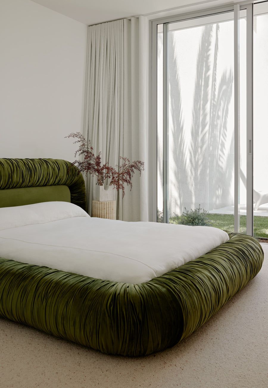 Queen Bed - The Ultimate Choice for a Restful Night's Sleep