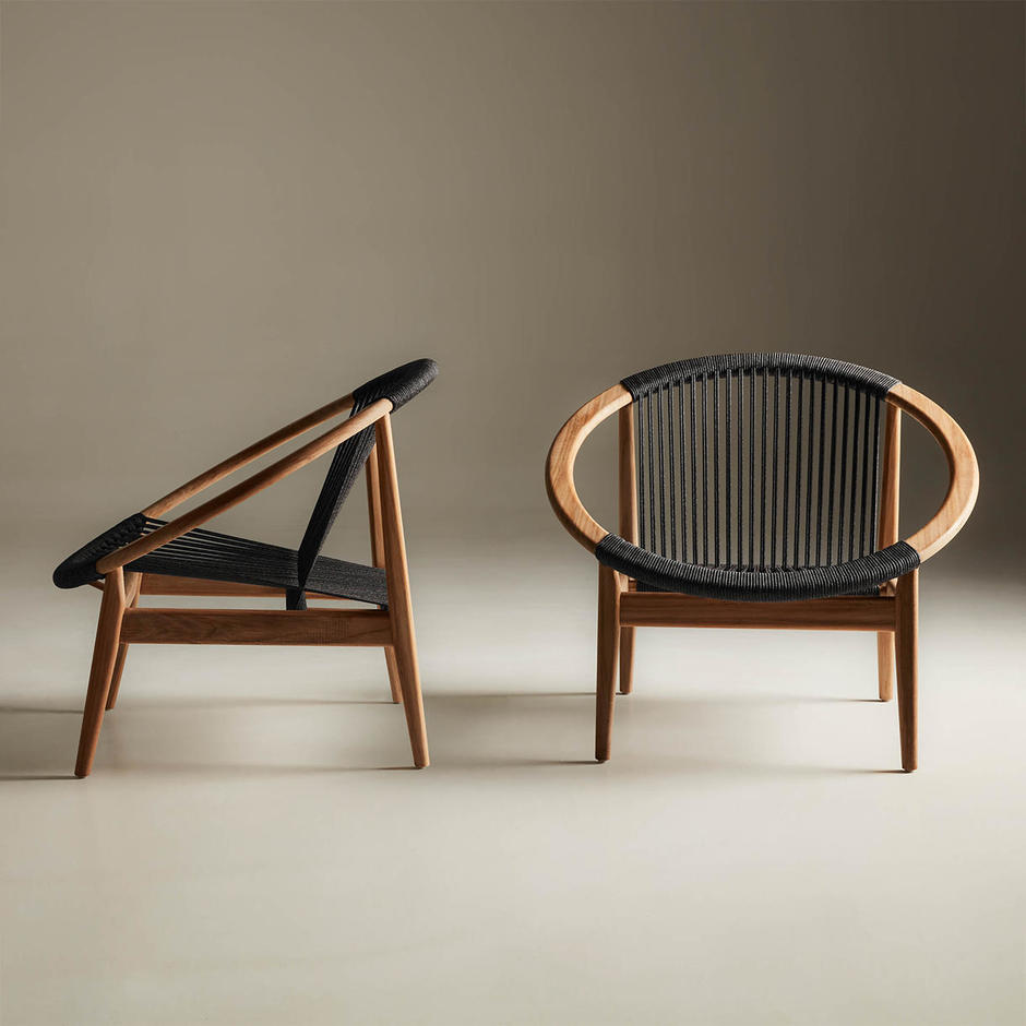 The Lounge Chair: A Versatile and Stylish Seating Option