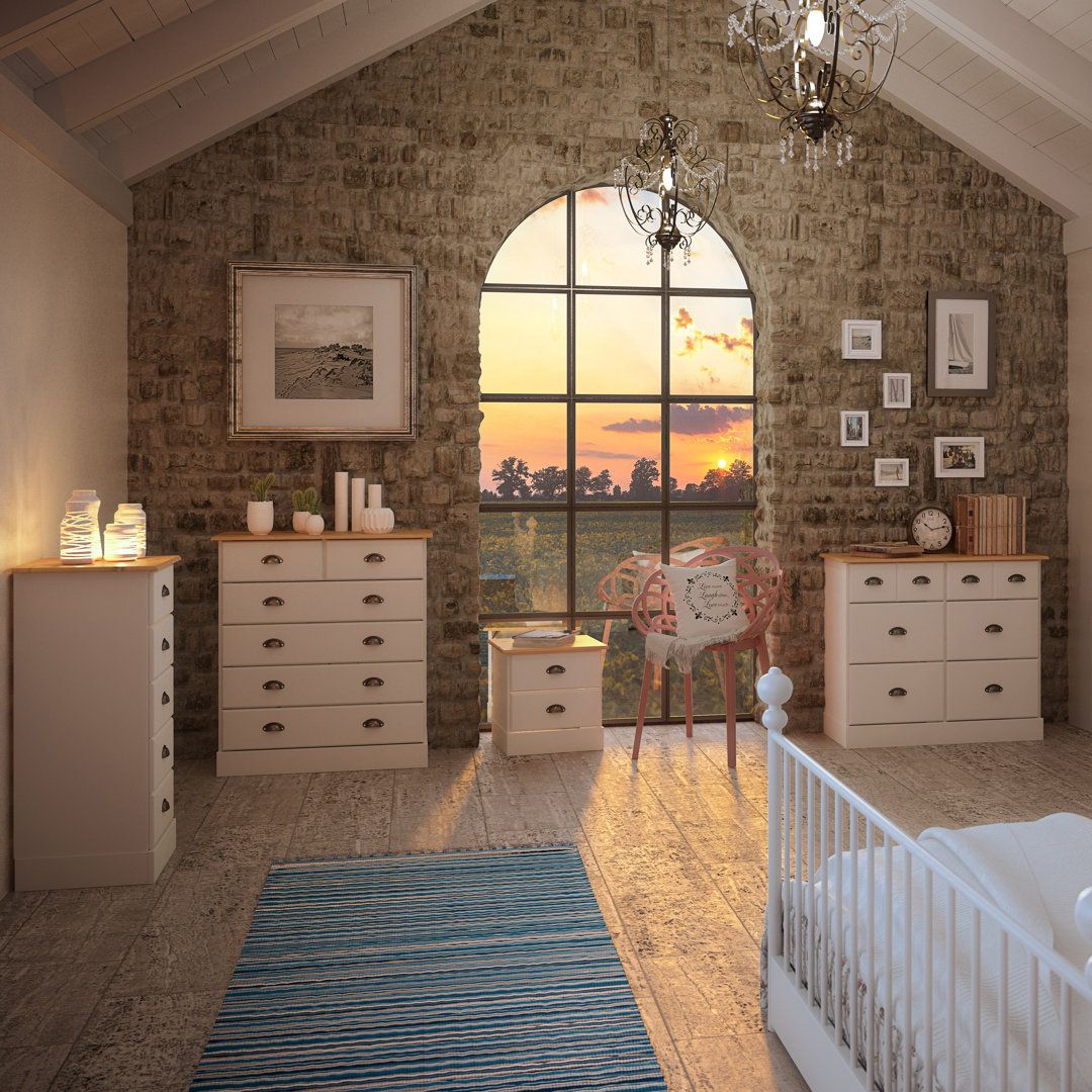 White Chest Of Drawers - A Stunning Storage Solution