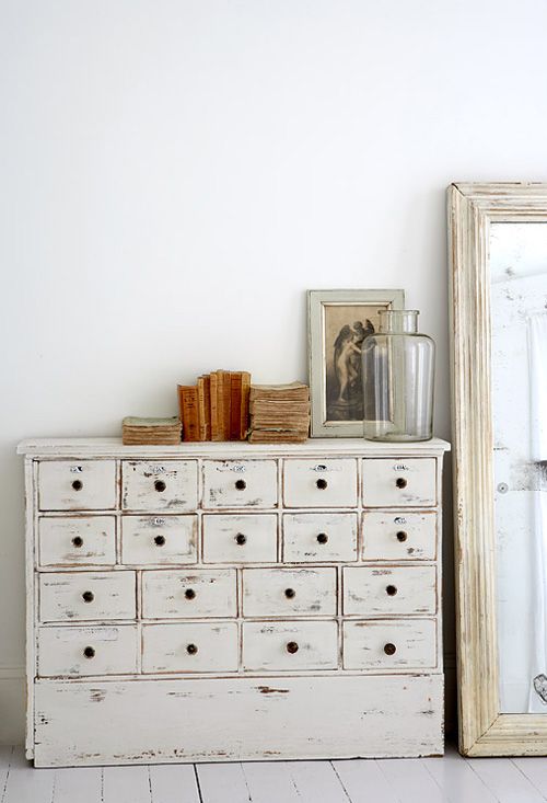 White Dresser - A Timeless and Versatile Furniture Piece